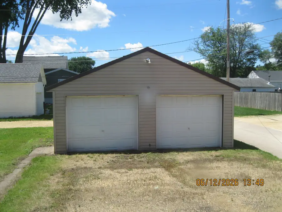 714 Isabella Court, Clinton, IA 52732 - #2