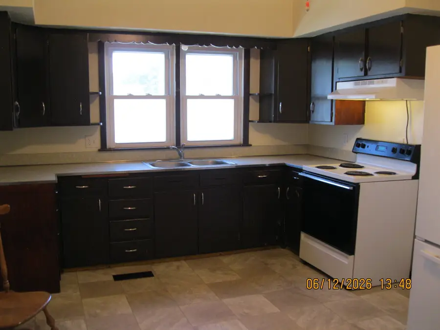 714 Isabella Court, Clinton, IA 52732 - #3