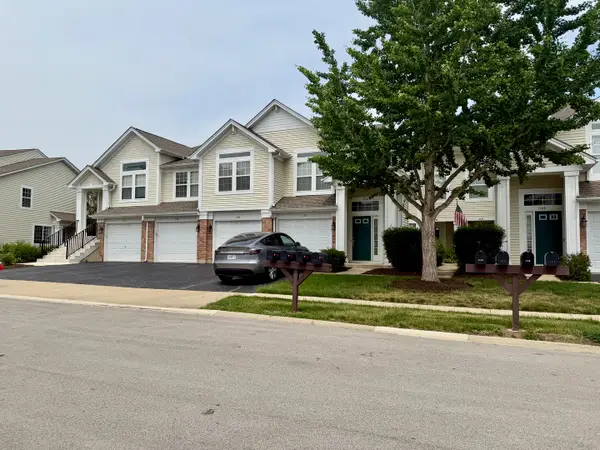 1150 Hawthorne Lane #1150, Elk Grove Village, IL 60007