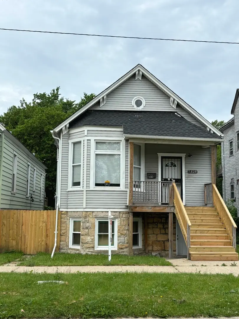 7828 S Escanaba Avenue, Chicago, IL 60649 - #1