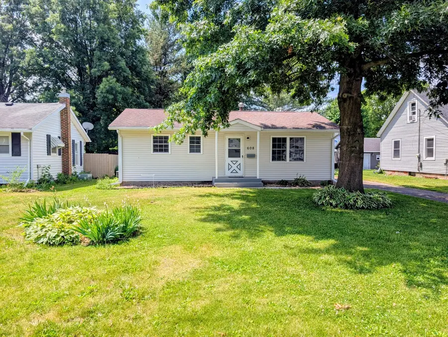 608 NW 3rd Street, Aledo, IL 61231 - #2