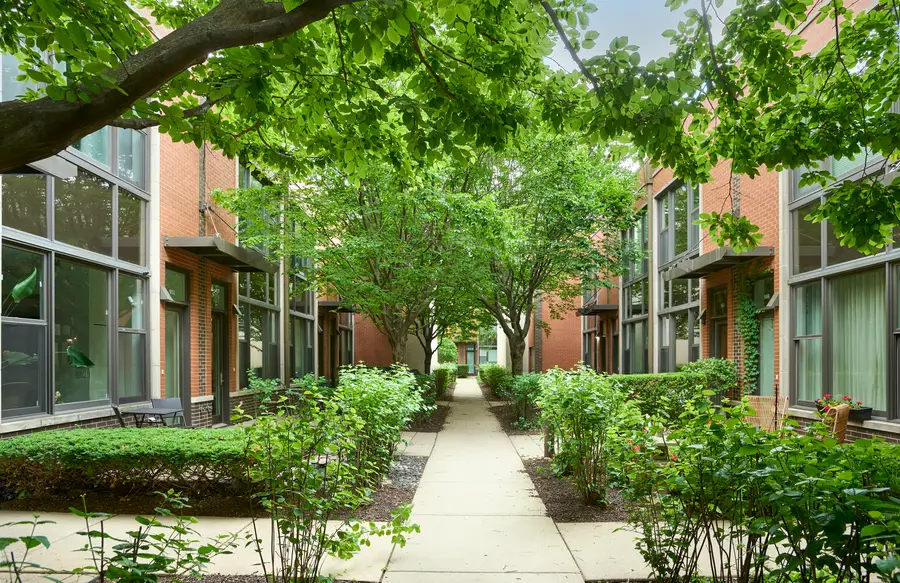 952 N Crosby Street, Chicago, IL 60610 - #3