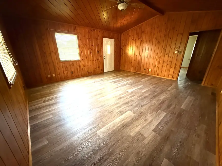 201 Helen Street, Christopher, IL 62822 - #3