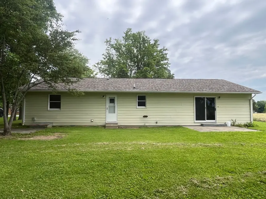 505 E Camelot Street, De Soto, IL 62924 - #2