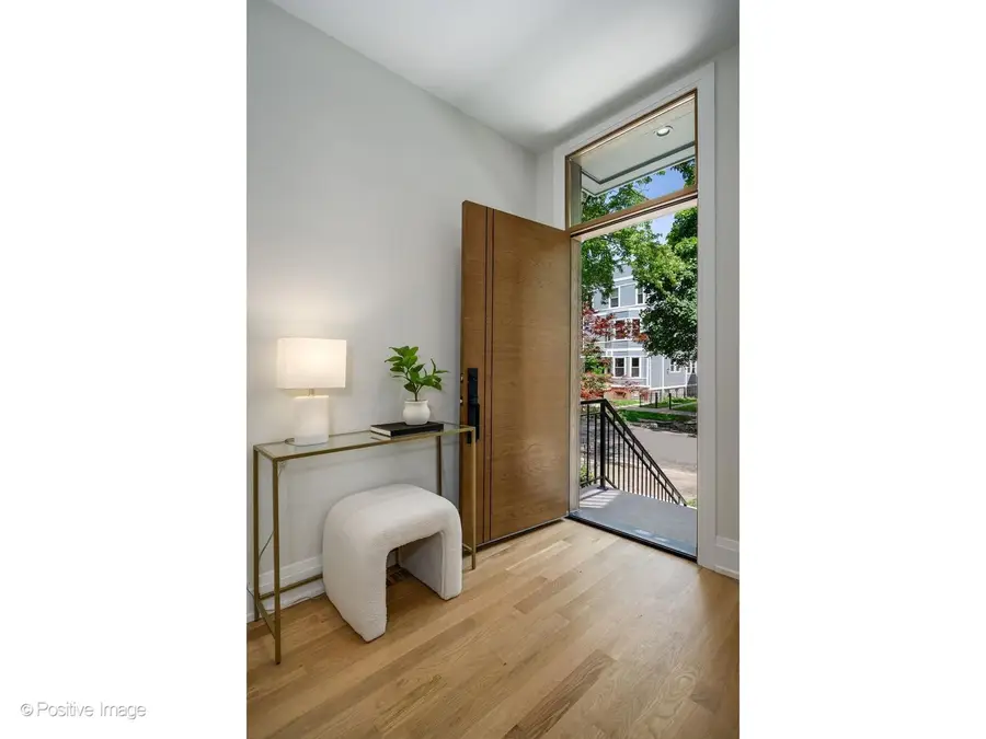 1925 W School Street, Chicago, IL 60657 - #2