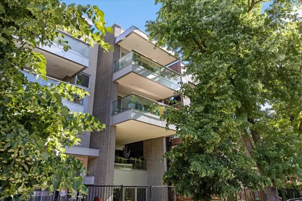 1470 W Winona Street #203, Chicago, IL 60640