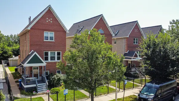3761 S Lake Park Avenue, Chicago, IL 60653
