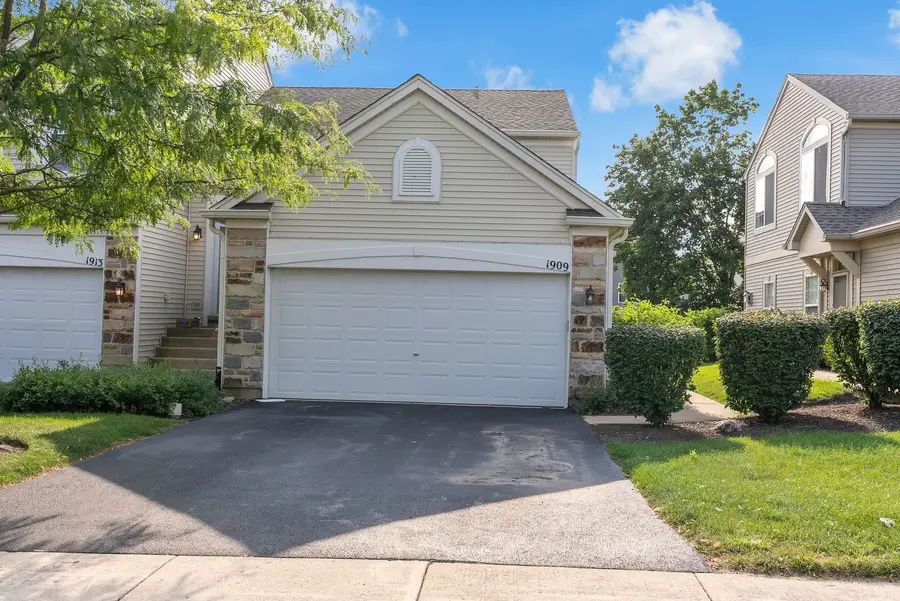 1909 Misty Ridge Lane #1909, Aurora, IL 60503 - #2