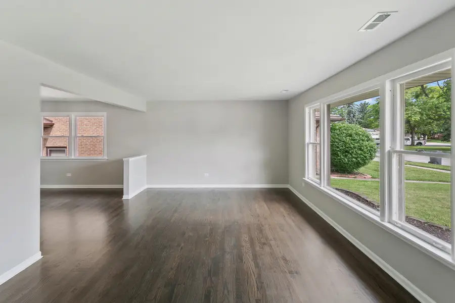 947 E 169th Street, South Holland, IL 60473 - #3