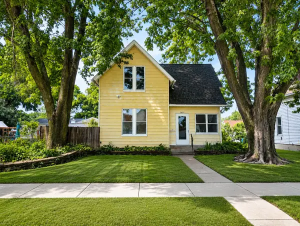 2607 13th Avenue, Moline, IL 61265
