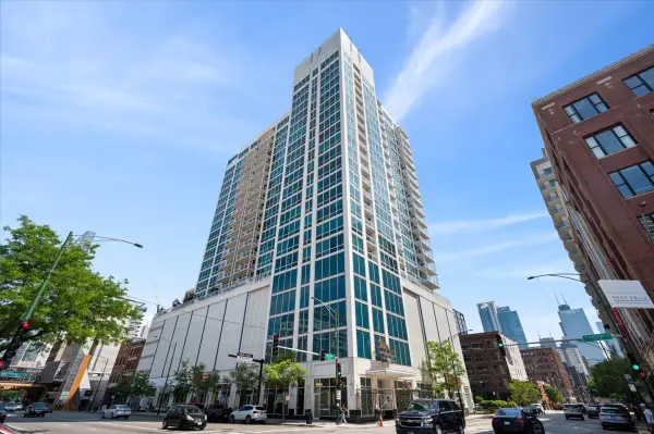 757 N Orleans Street #908, Chicago, IL 60654