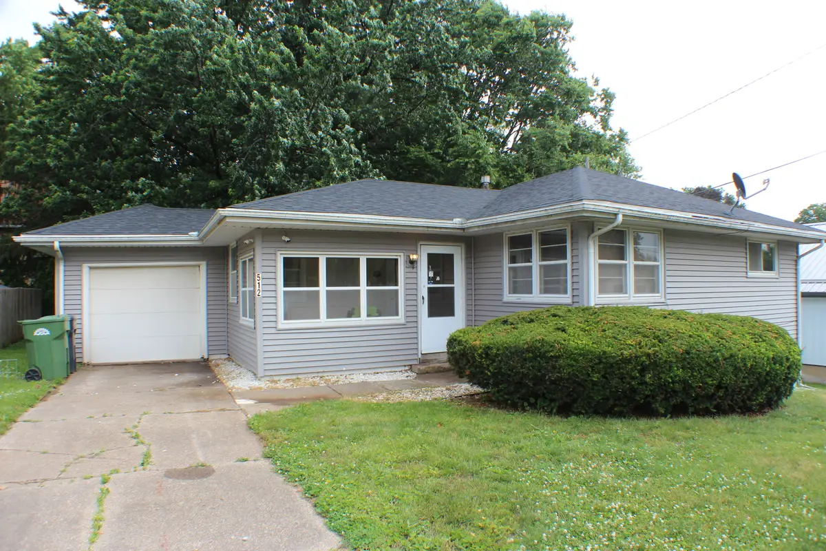 512 18th Avenue, Clinton, IA 52732 - #1