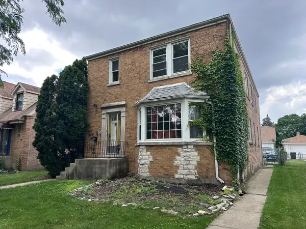 5038 N Mango Avenue, Chicago, IL 60630