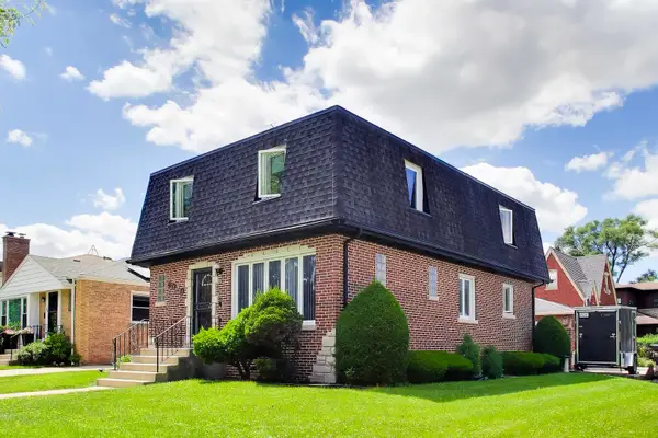 6040 N Niagara Avenue, Chicago, IL 60631