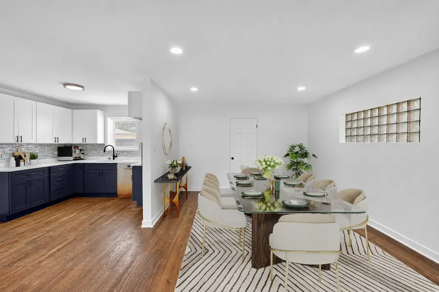 8218 S Yates Boulevard, Chicago, IL 60617 - #3