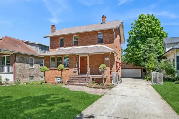 192 Waubansee Road, Riverside, IL 60546