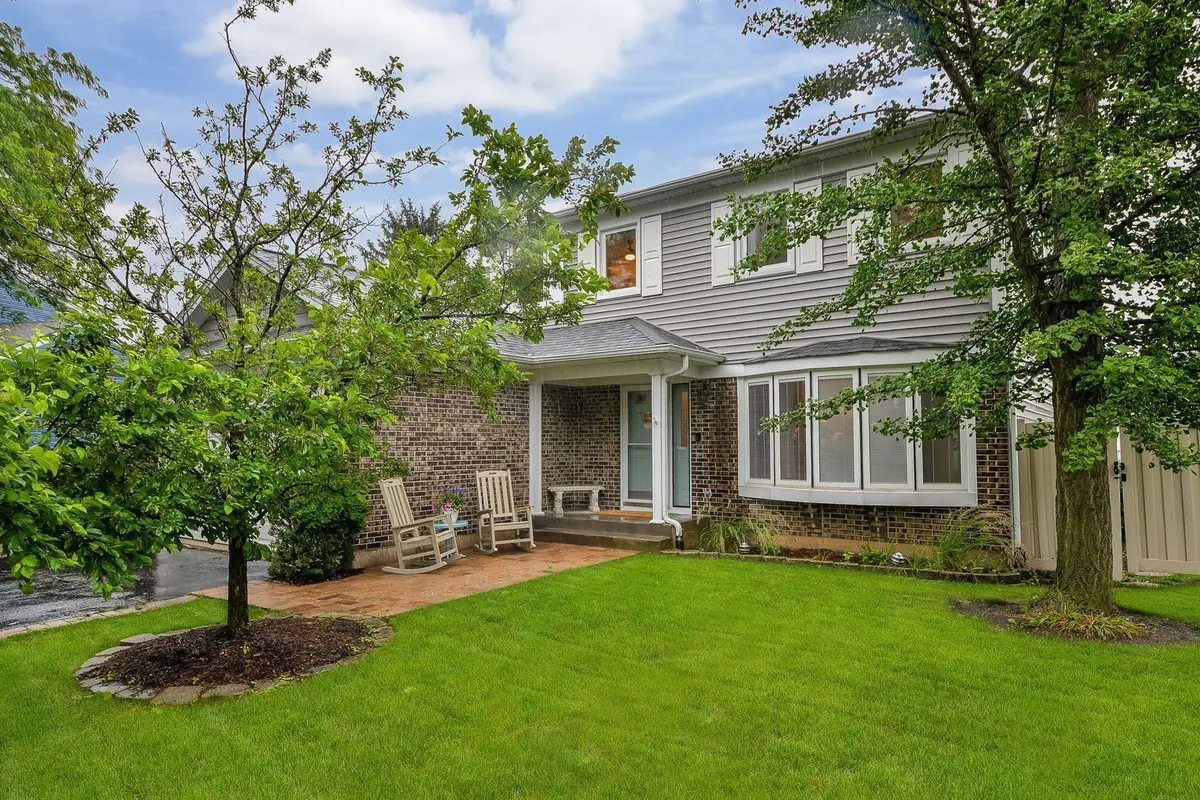 1210 Robin Drive, Elk Grove Village, IL 60007 - #1