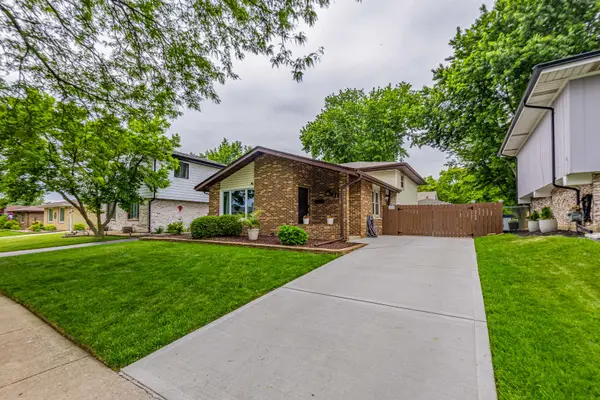 11938 S Tripp Avenue, Alsip, IL 60803