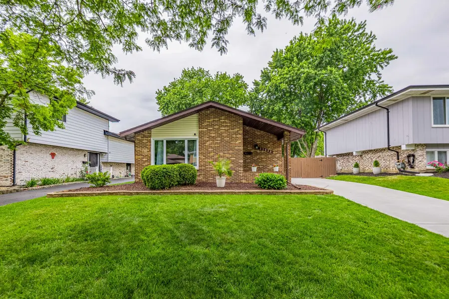 11938 S Tripp Avenue, Alsip, IL 60803 - #2