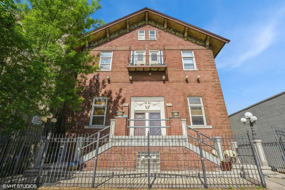 2350 N Kedzie Avenue #F, Chicago, IL 60647 - #1
