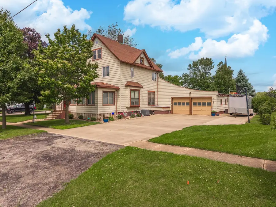 415 N 4th Street, Chatsworth, IL 60921 - #2