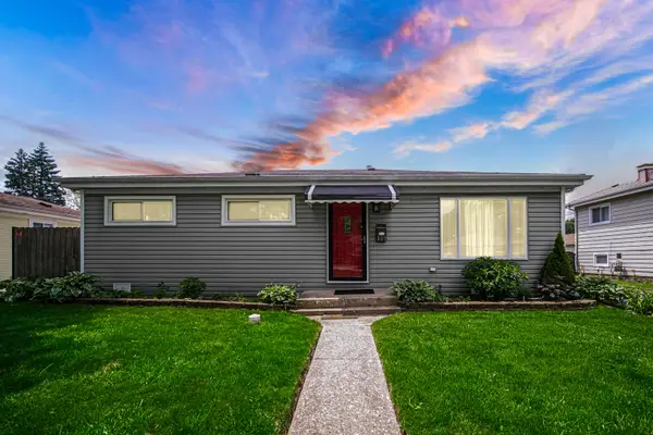 530 N 3rd Avenue, Villa Park, IL 60181