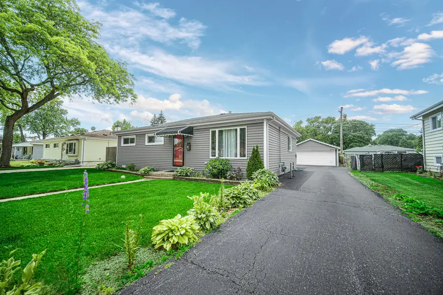 530 N 3rd Avenue, Villa Park, IL 60181 - #2