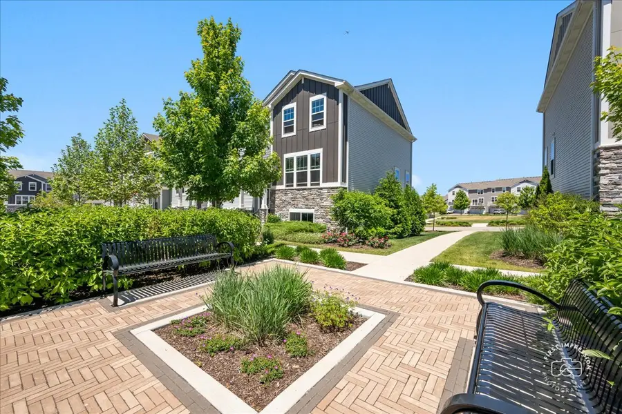 2342 Southwind Boulevard, South Elgin, IL 60177 - #2