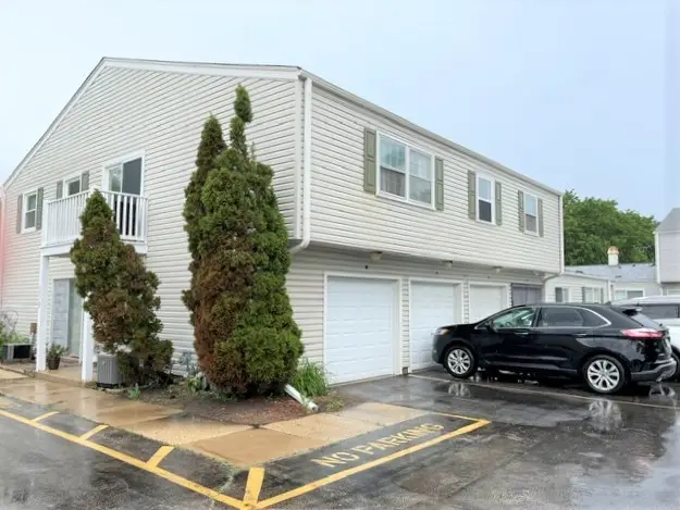 157 Peter Court #B, Bartlett, IL 60103 - #1
