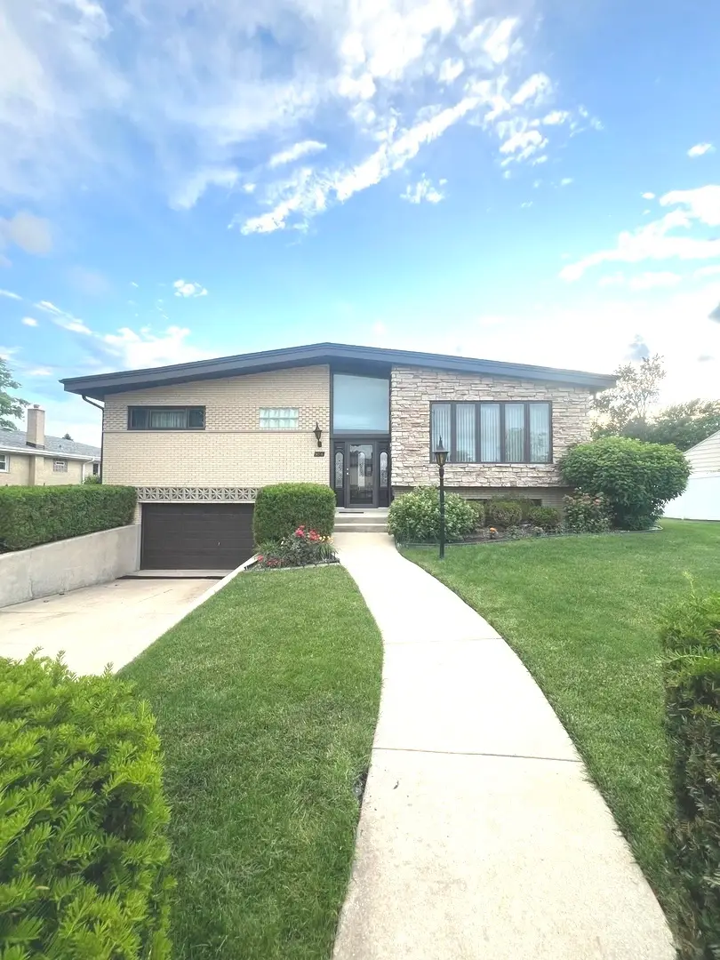 5018 N Olympia Avenue, Chicago, IL 60656 - #1