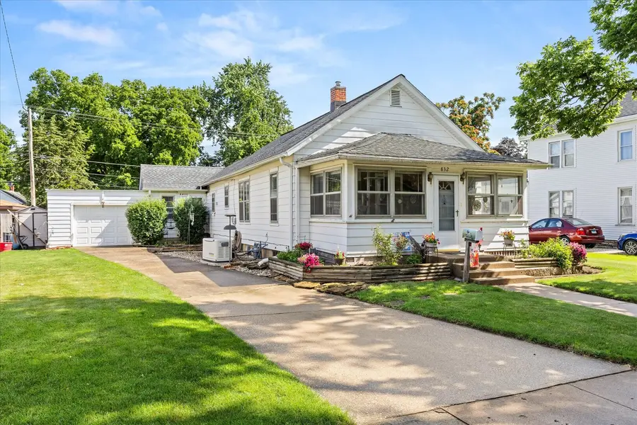 832 E Jefferson Street, Morris, IL 60450 - #2