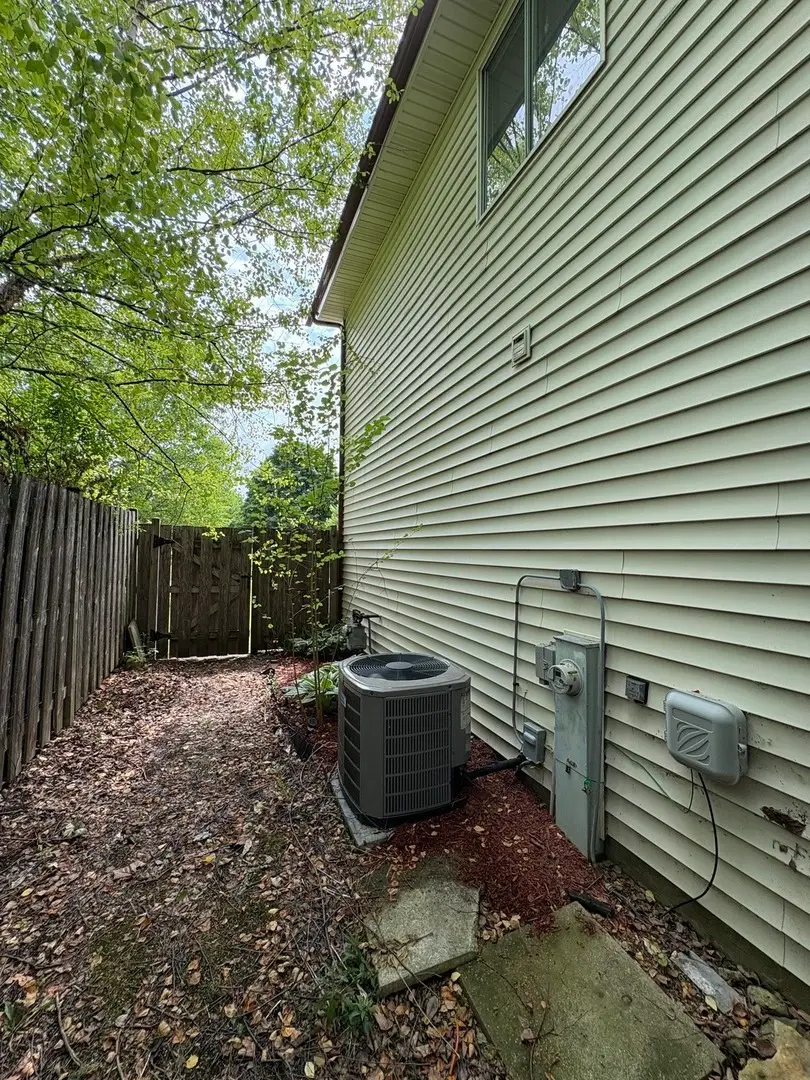237 Aspen Drive, Bolingbrook, IL 60440 - #3