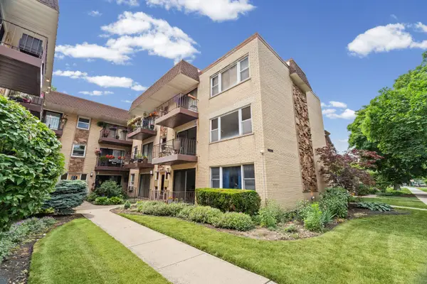 4338 N Keeler Avenue #2F, Chicago, IL 60641