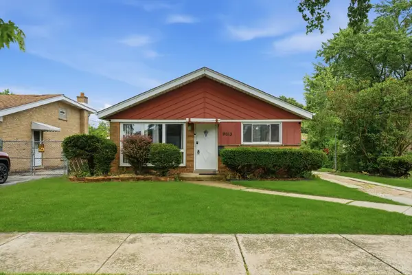9013 S 49th Court, Oak Lawn, IL 60453