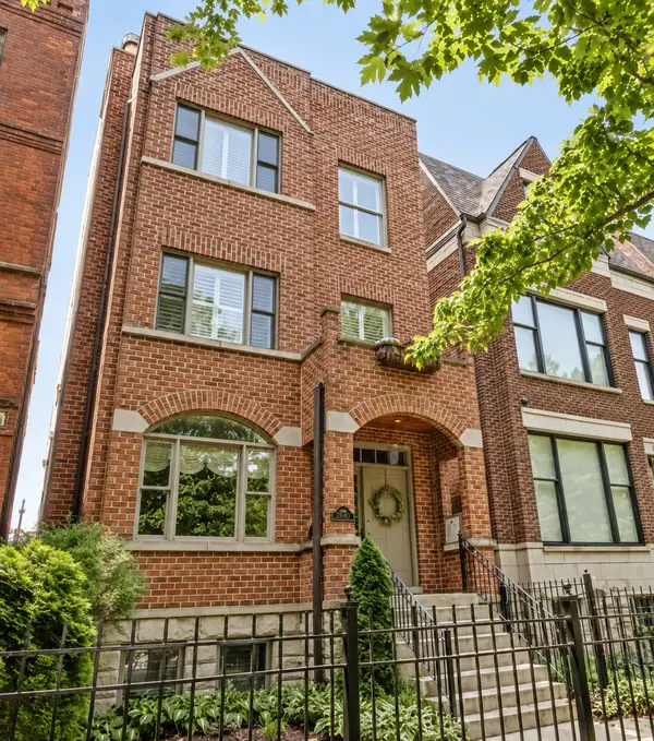 1517 W Adams Street #3, Chicago, IL 60607