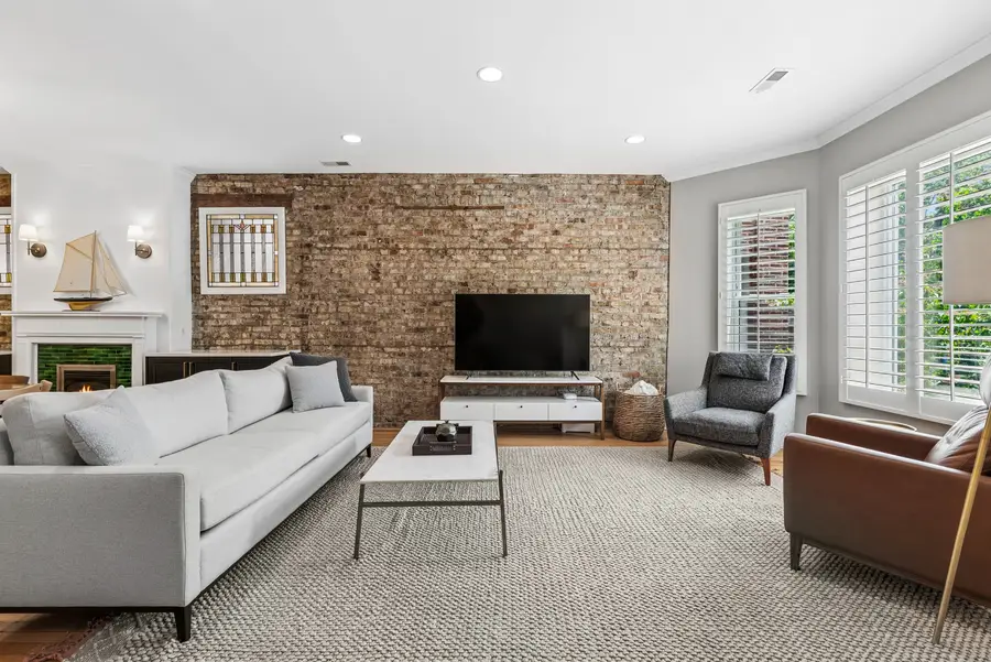 1428 W Olive Avenue #2, Chicago, IL 60660 - #3