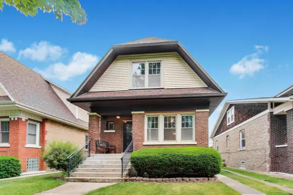 6034 W Berenice Avenue, Chicago, IL 60634