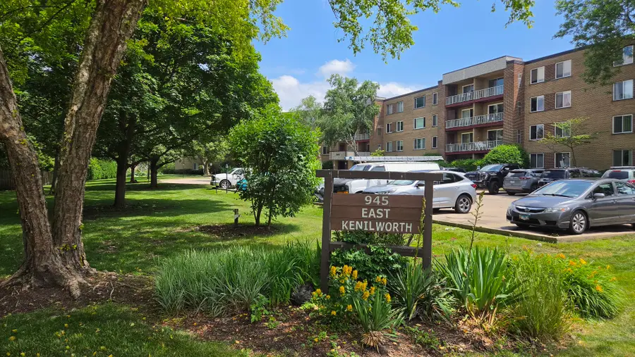 945 E Kenilworth Avenue E #110, Palatine, IL 60074 - #2