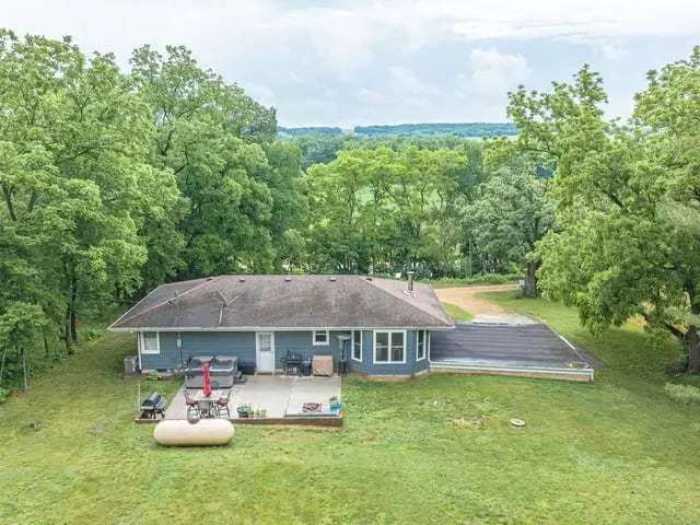 7272 N Il Rt 2, Leaf River, IL 61047 - #2