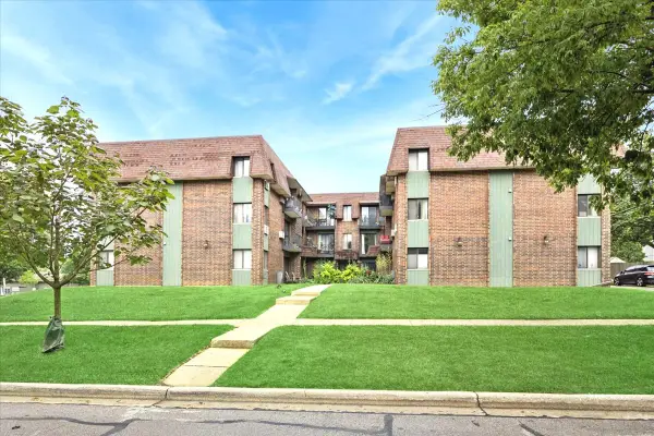 4944 Douglas Road #204, Downers Grove, IL 60515
