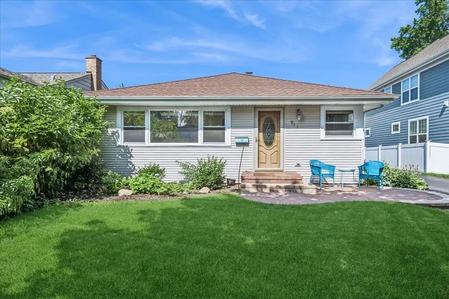 912 N Kaspar Avenue, Arlington Heights, IL 60004 - #2