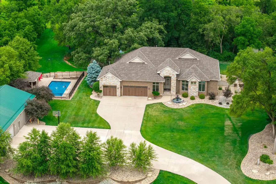 4580 Tanglewood Road, Bettendorf, IA 52722 - #3