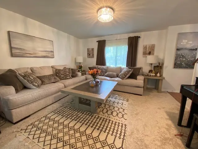 Address Withheld By Seller, Aurora, IL 60502 - #3