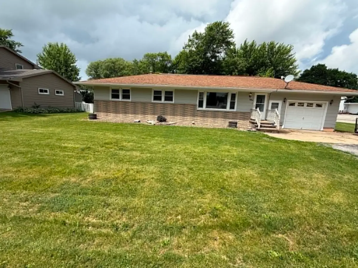 206 S Park Street, Alpha, IL 61413 - #1
