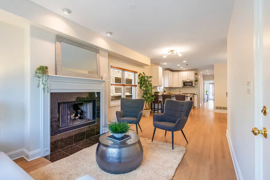1447 W Walton Street #2, Chicago, IL 60622 - #2