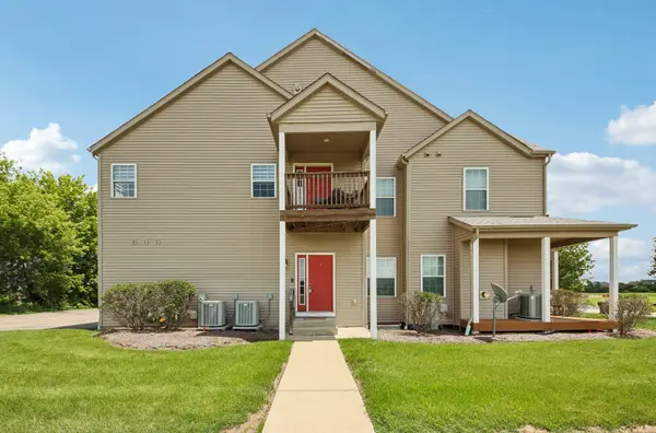 661 Stonegate Drive, Sycamore, IL 60178