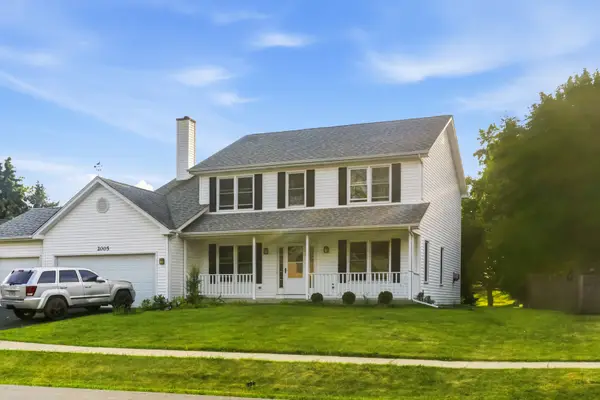 2005 Red Barn Road, Woodstock, IL 60098