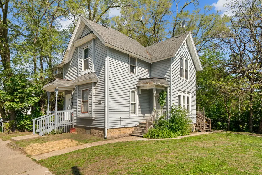 928 8th Avenue, Rockford, IL 61104 - #2