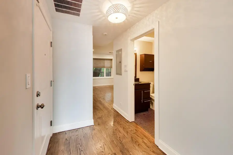 5302 N Kedzie Avenue #1, Chicago, IL 60625 - #3