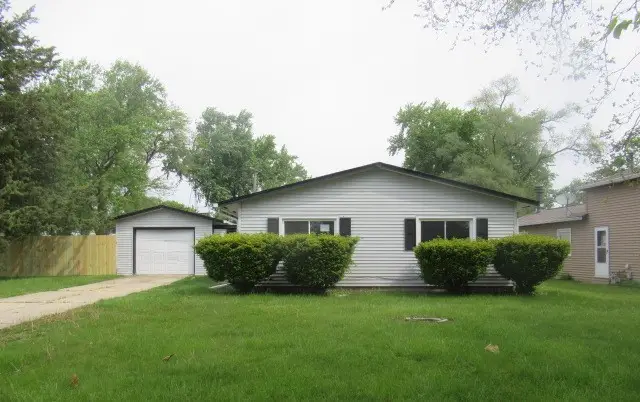 12 Circle Drive E, Montgomery, IL 60538 - #1